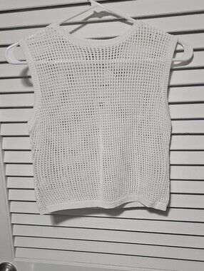 White Sleeveless Knit Mesh Crop Top - Breathable Summer Staple